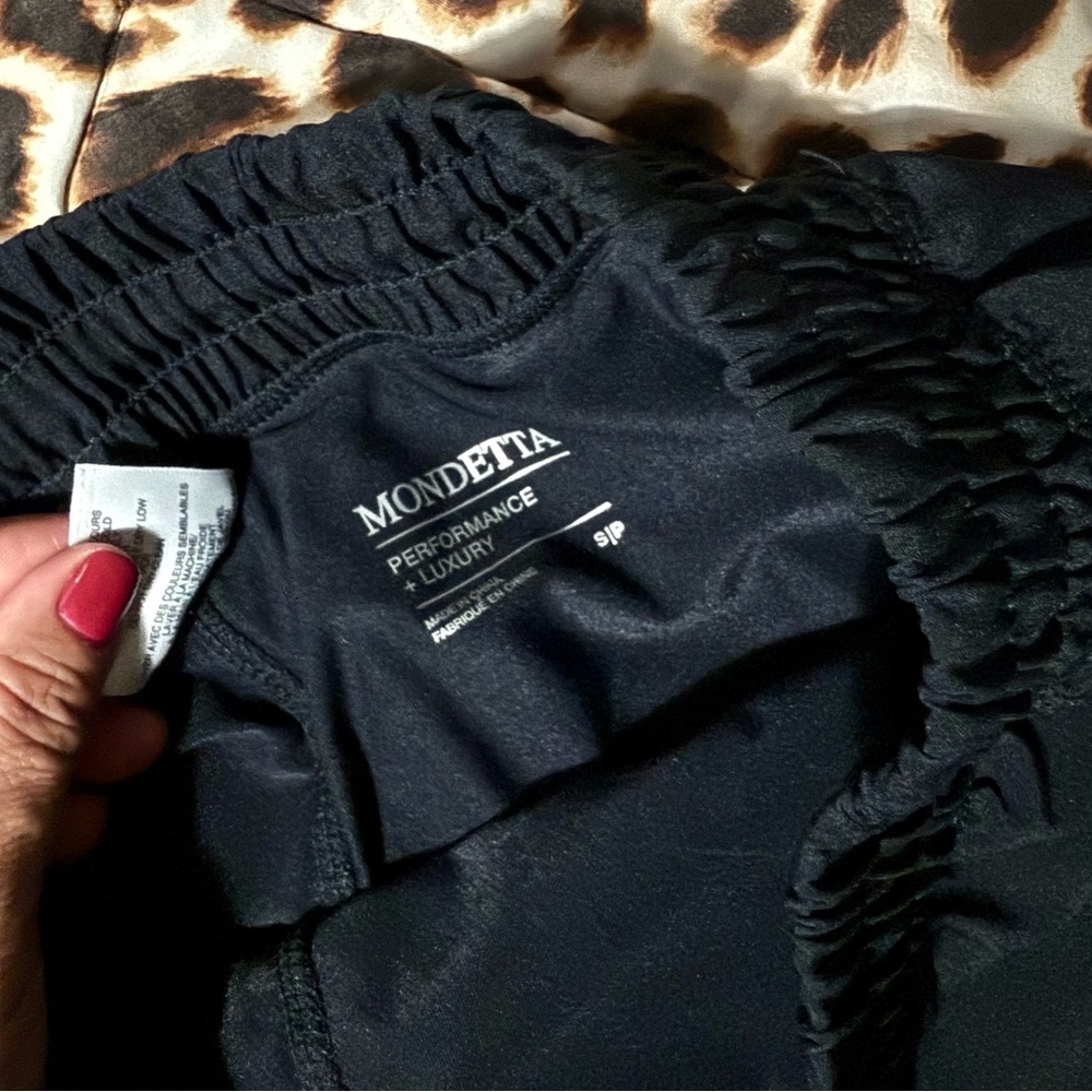 Mondetta Performance Running Shorts - image 7